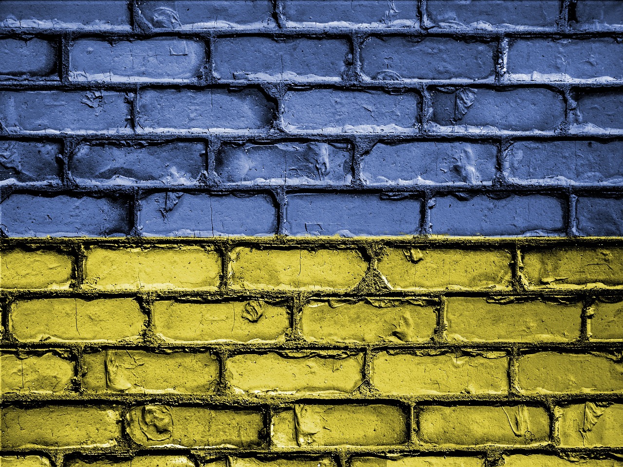 Despair over Ukrainians' help hold-ups
